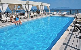 Sacallis Inn Beach Hotel